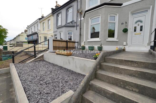 Front Garden A.JPG
