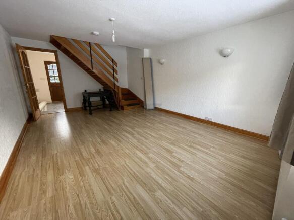 Lounge b.JPG