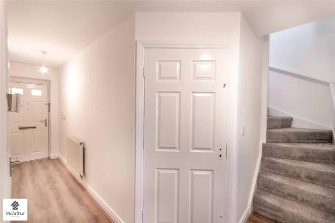 3 bed House for sale Image 4