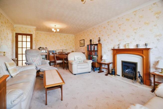 2 bed Detached Bungalow for sale Image 7
