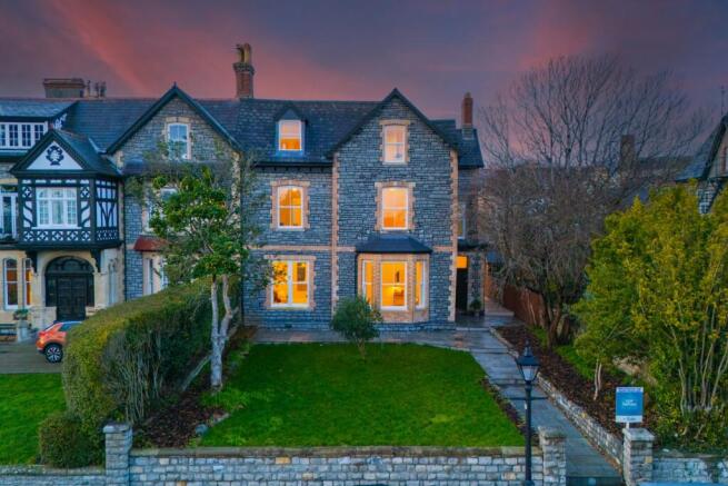 Newly Restored Grand Period Residence_3