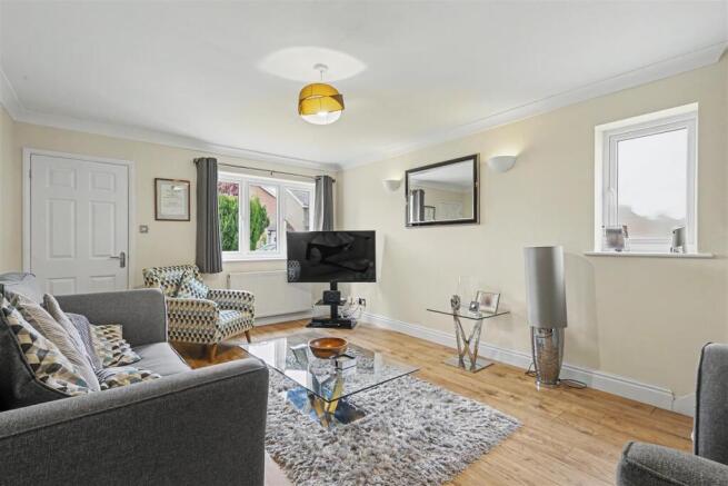 Lounge/Sitting Room