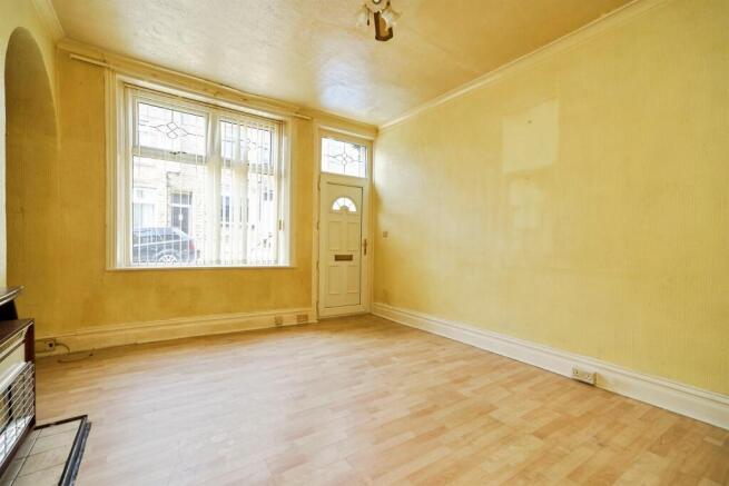 3 bed Terraced for sale Image 5
