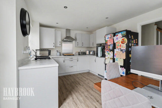 3 bed Detached for sale Image 7