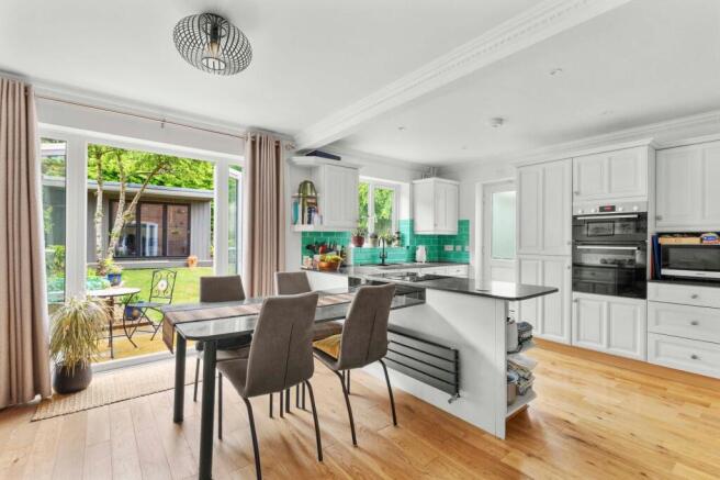 Kitchen/dining room
