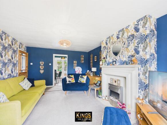 3 bed Semi-Detached for sale Image 6
