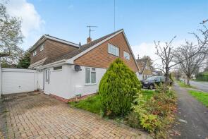 3, Silverthorne Drive, Caversham, Reading RG4 7NR