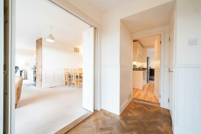 foyer-3.jpg