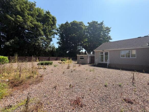 2 bed Semi-Detached Bungalow for sale Image 12