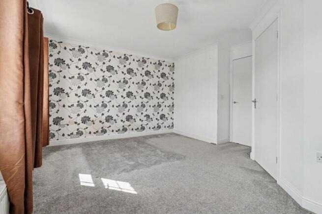 4 bed Town House to rent Image 7