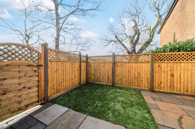 1404906-12-69831a...