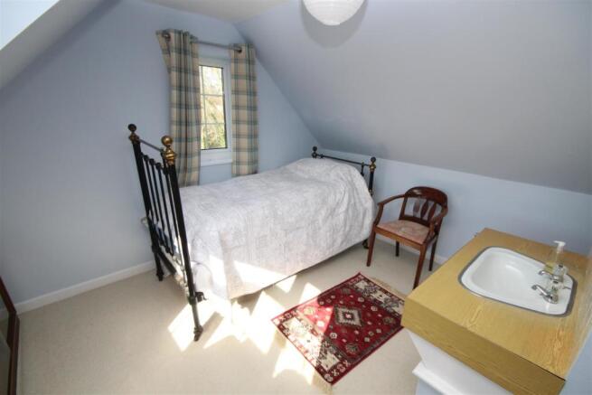 bed 5 (002).JPG