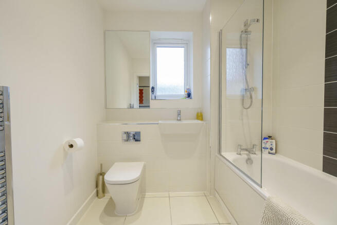 8425303-interior04
