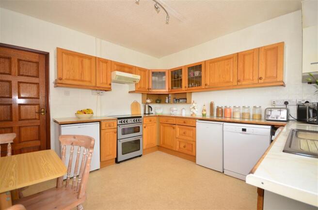 Kitchen/Breakfast Room