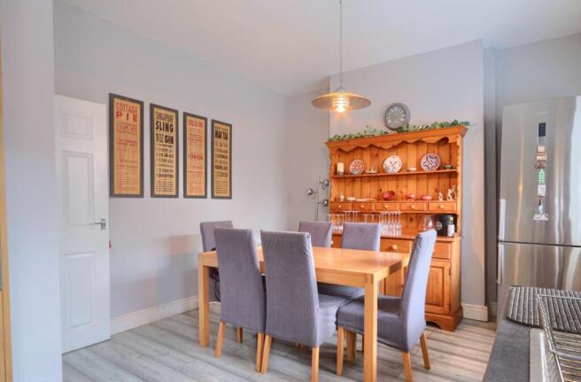 3 bed Terraced for sale Image 5