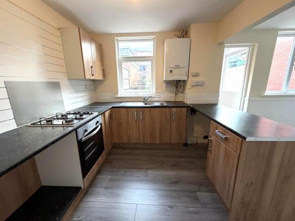 KITCHEN 1