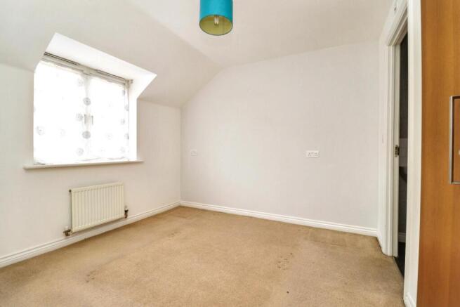 3 bed Semi-Detached for sale Image 10