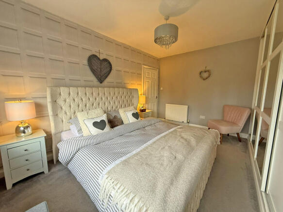 3 bed Semi-Detached for sale Image 9