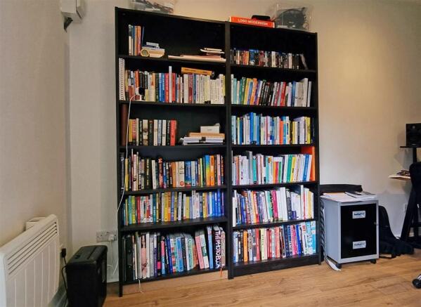 36 Littleworth Road Outdoor Office (Interior).jpg