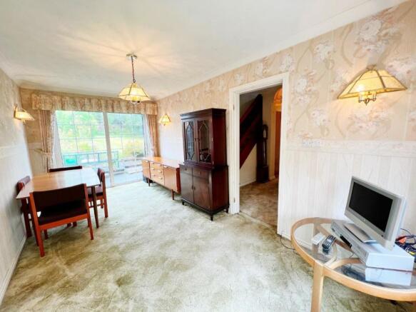 Family Room pic 4.jpg