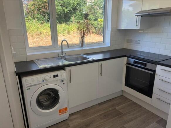 14 eady kitchen 1