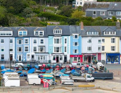 Glandovey Terrace, Aberdovey, LL35