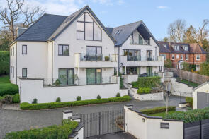 6, 14 Lynbury Place, South Park Crescent, Gerrards Cross SL9 8HJ