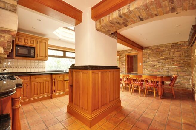 Kitchen/Breakfast Room