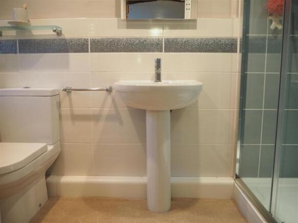 En-Suite Shower Room 564