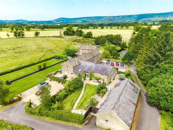 4 bed Barn Conversion for sale Image 6