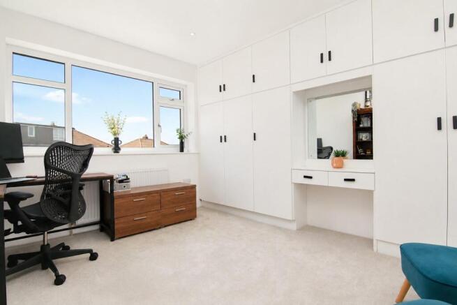 3 bed Semi-Detached for sale Image 12