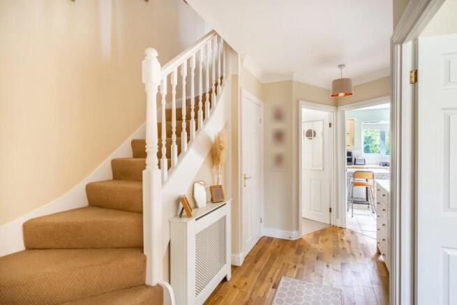 4 bed Detached for sale Image 4