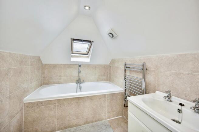 1st Floor Bathroom