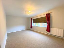 815a, Victoria Road, Ruislip HA4 0JJ