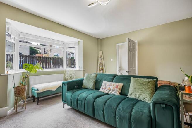 3 bed Semi-Detached for sale Image 4