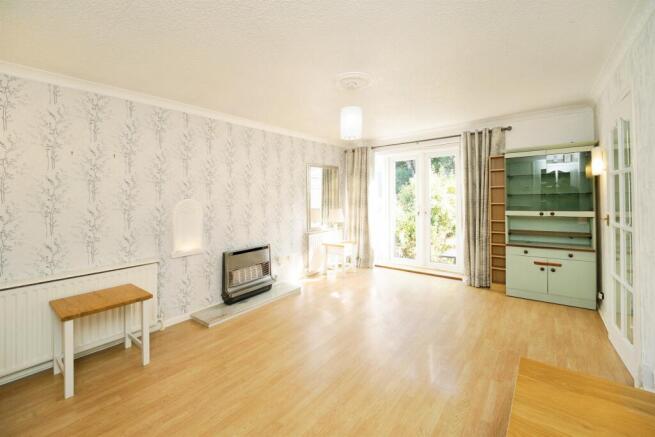 2 bed Bungalow for sale Image 6