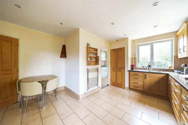 Kitchen/Breakfast Rm