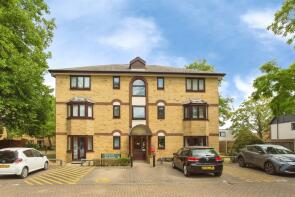 17, Burling Court, Cherry Hinton Road, Cambridge CB1 8EB