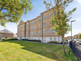 15, Crystal Court, Rainbow Road, Erith DA8 2FA