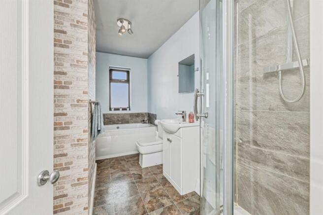 2 bed Terraced for sale Image 12