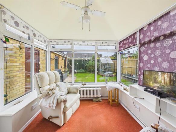 Wheatley Drive, Bridlington photo 4