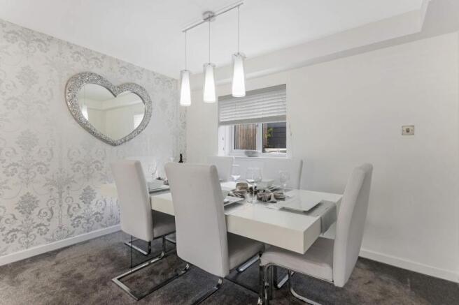 Louge/Dining