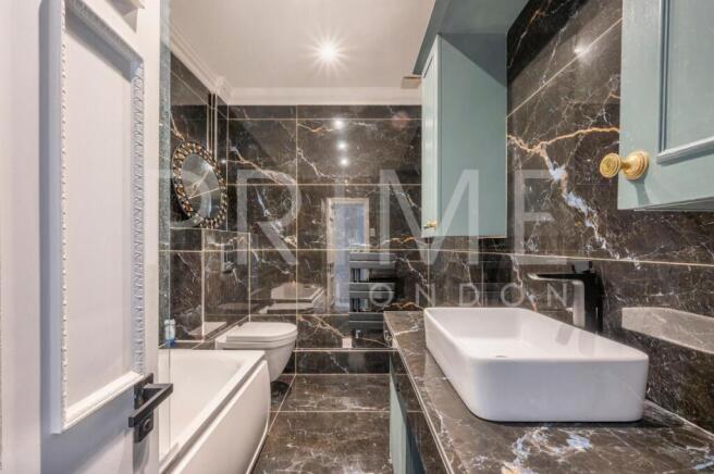 bathroom(1) (17).jpg