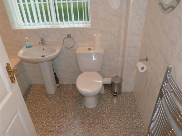 HOUSE BATHROOM