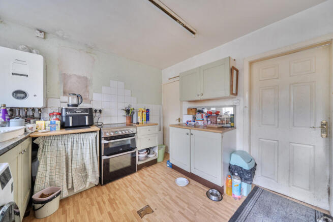 3 bed Semi-Detached for sale Image 7