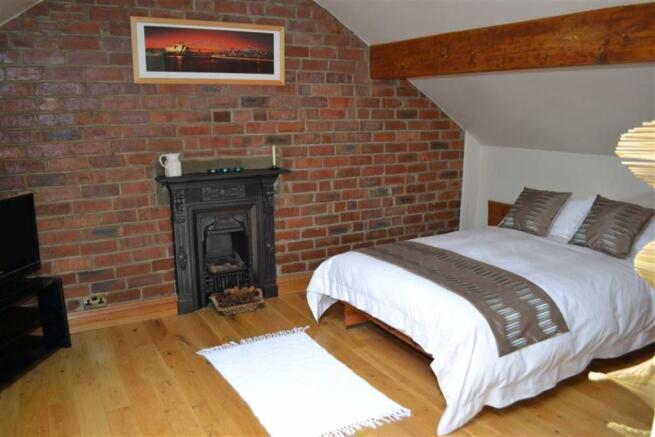 Attic Bedroom 4