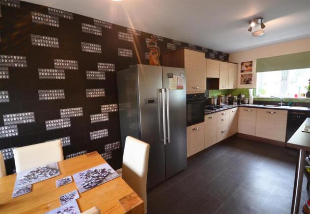 kitchen 1.jpg