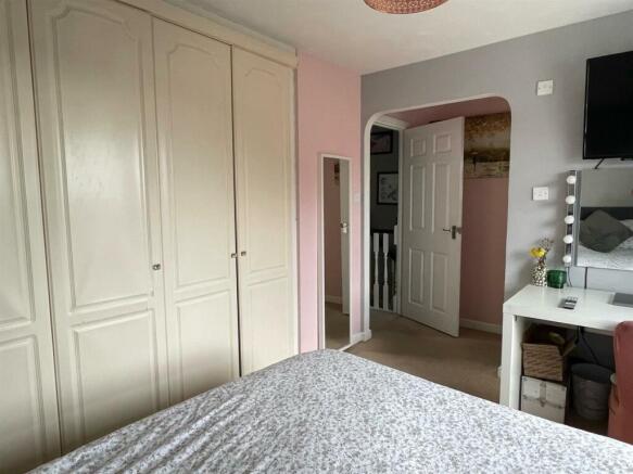 Bedroom..jpg