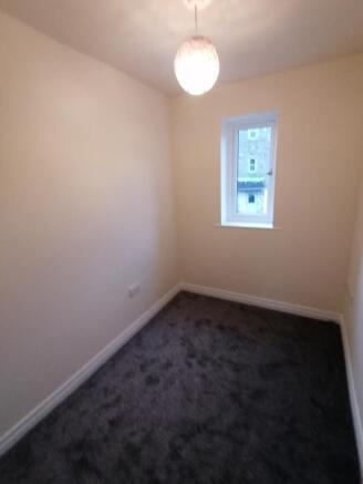 3 bed Semi-Detached for sale Image 8