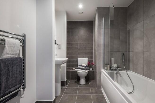 Premium Main Bath...